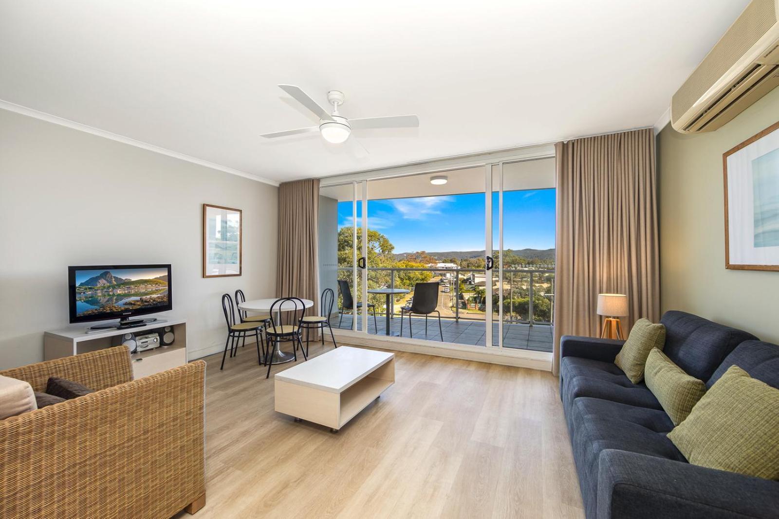 Hinterland Luxury - 1 Bedroom Hinterland View * Ettalong Beach